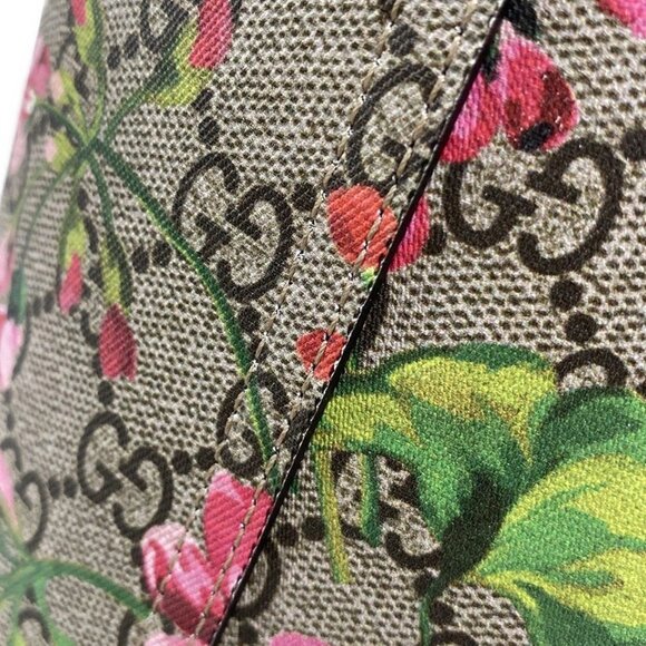 GUCCI GG Blooms Medium Reversible Leather Tote Beige Red Multi PVC - 855-072625 - Picture 9 of 14